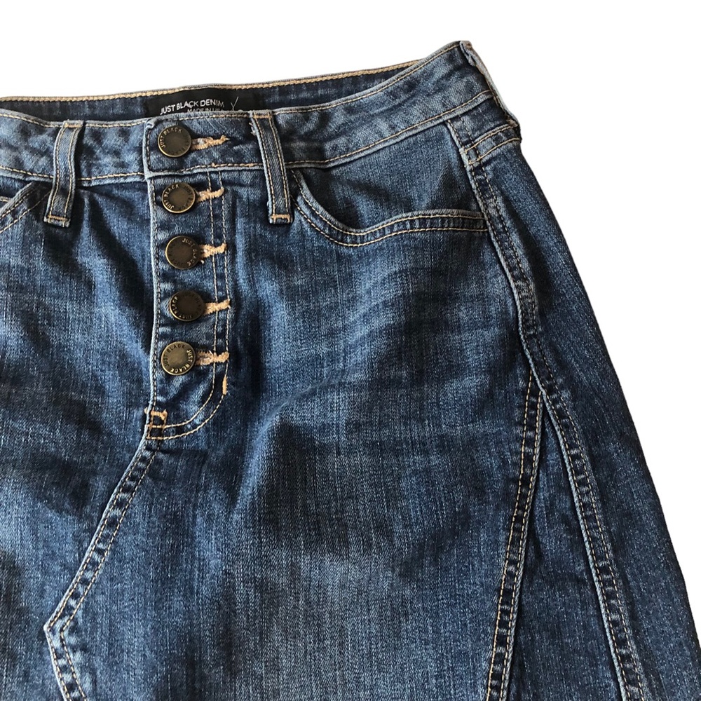 Just Black Denim Stretch Button Fly Raw Hem Mini Skirt - Picture 3 of 13
